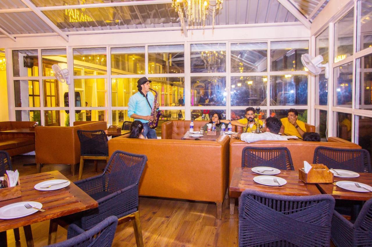 Paradise-The Whitehouse Cafe Manali  Ngoại thất bức ảnh