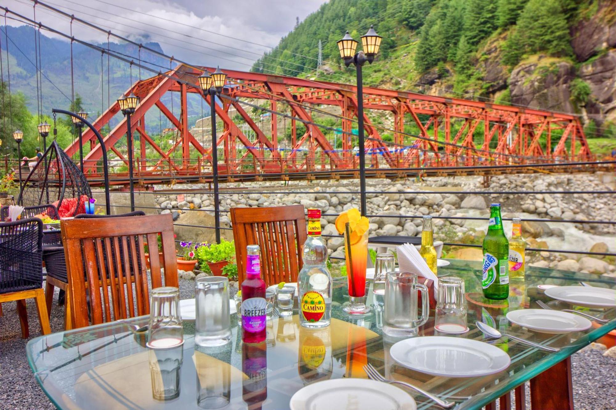 Paradise-The Whitehouse Cafe Manali  Ngoại thất bức ảnh